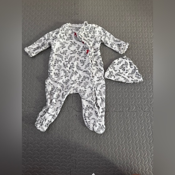 Heat onsis set for baby girl - Picture 1 of 3